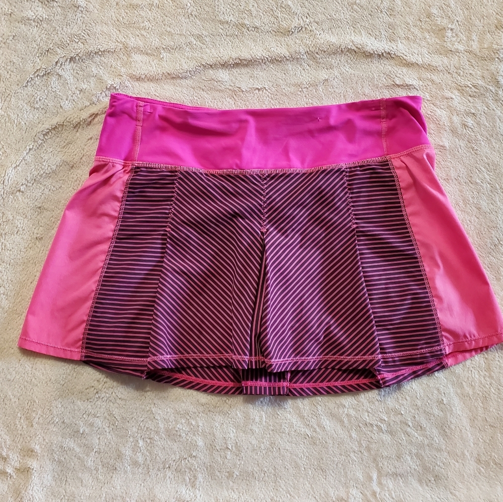 Lululemon Skort. Size 6. Hot Pink and Purple.